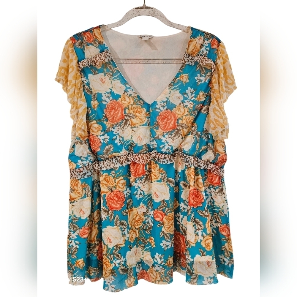 Woman's Cato Boho Floral/ cheetah print blouse with ruffles sleeves